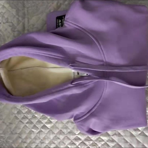 Hoodie Sweater Large - Picture 3 of 3